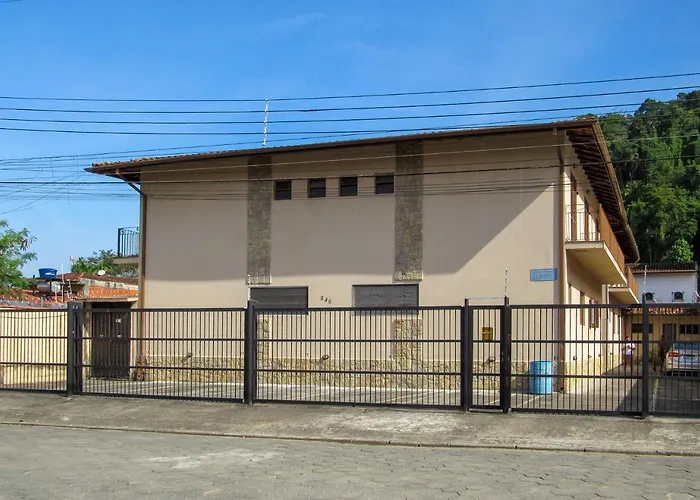 Apto confortavel c Wi-Fi e prox a Praia Grande SP